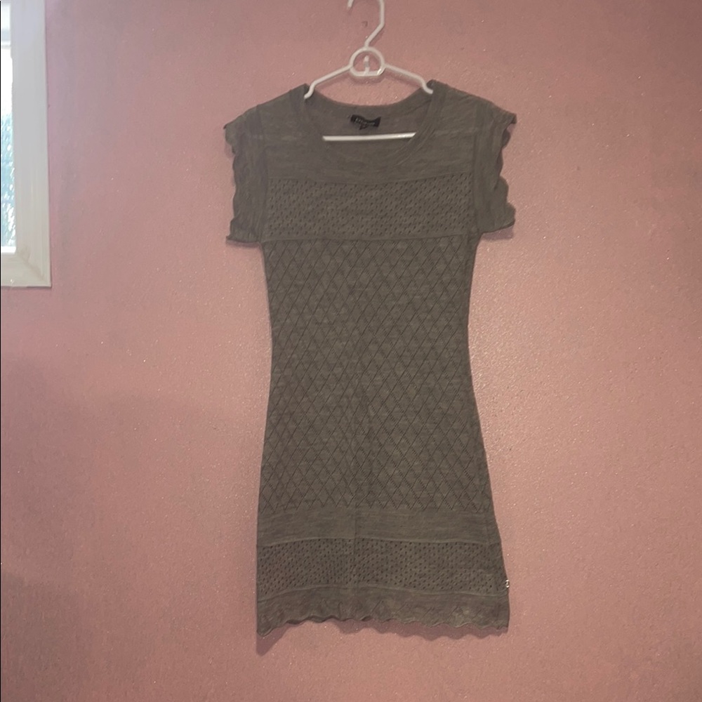 Green Sheath Mini Dress with Flutter Sleeves